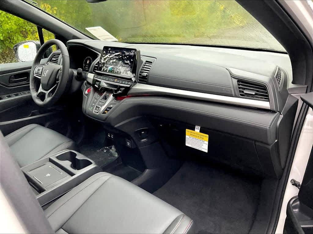 2026 Honda Odyssey — photo 10