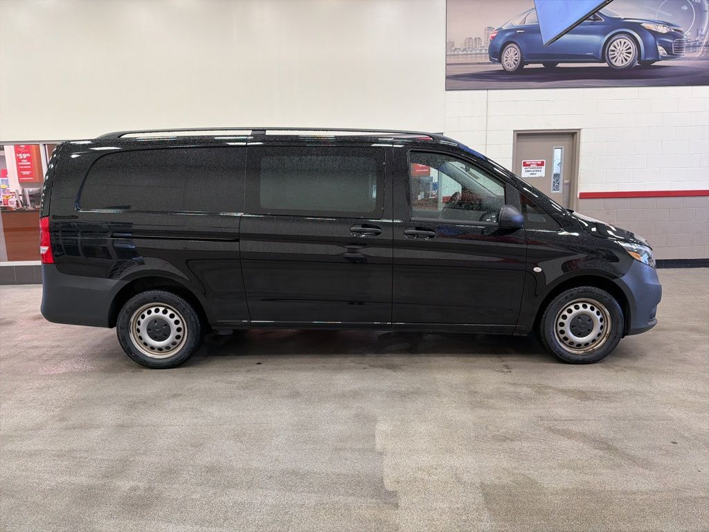 Thumbnail: 2022 Mercedes-Benz Metris - 16