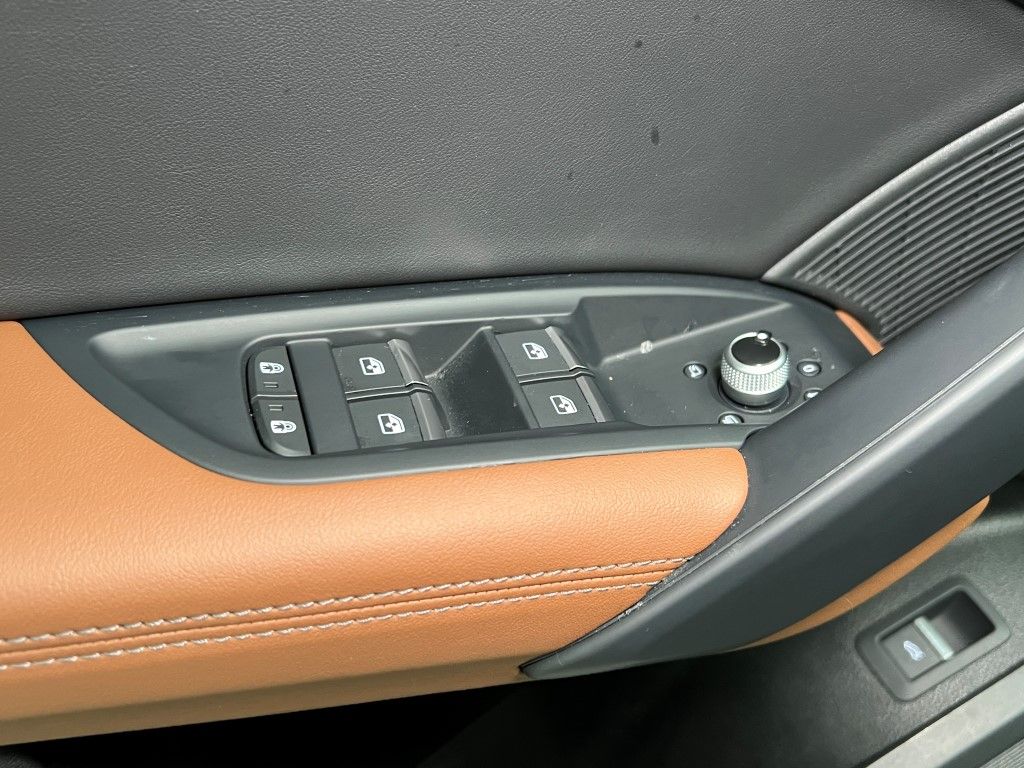 Thumbnail: 2023 Audi Q5 - 30