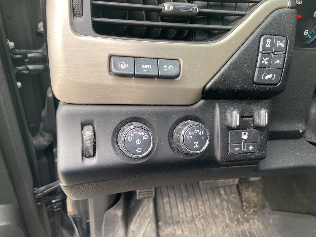 Thumbnail: 2018 GMC Yukon - 18