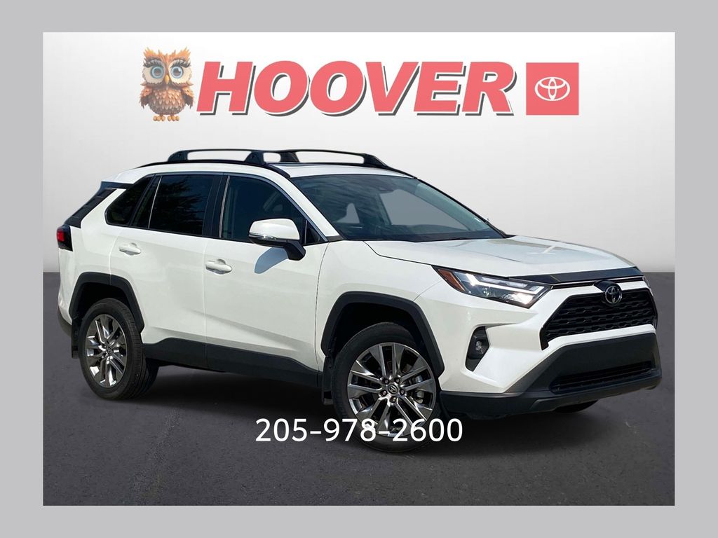White (Wind Chill Pearl) 2025 Toyota RAV4 SUV / Crossover Front-Wheel Drive 8-Speed Automatic