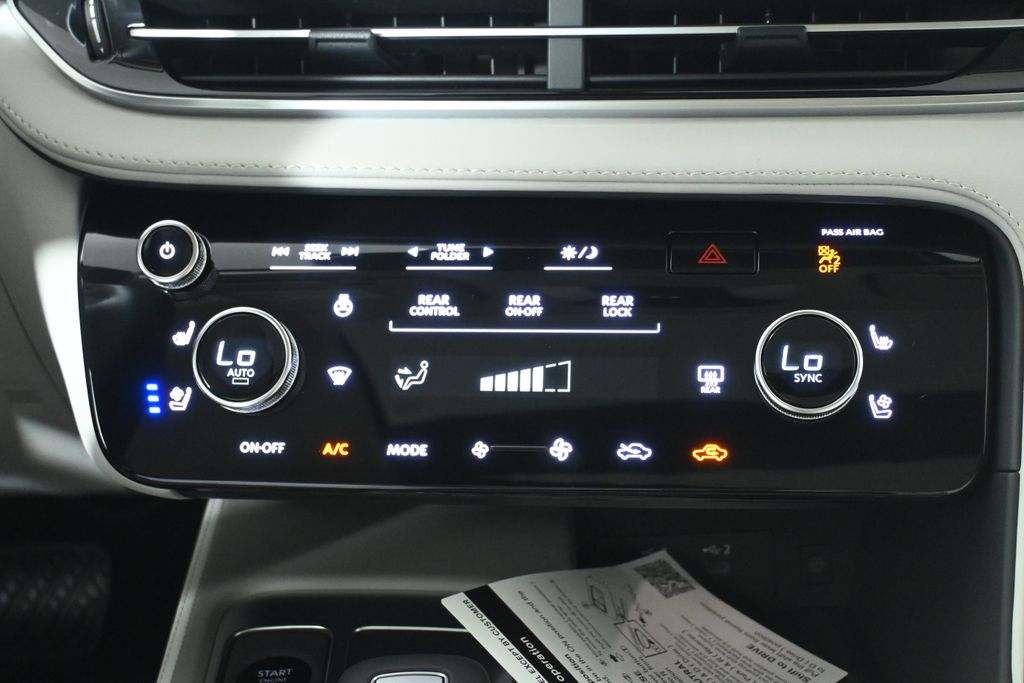 Thumbnail: 2026 INFINITI QX60 - 18