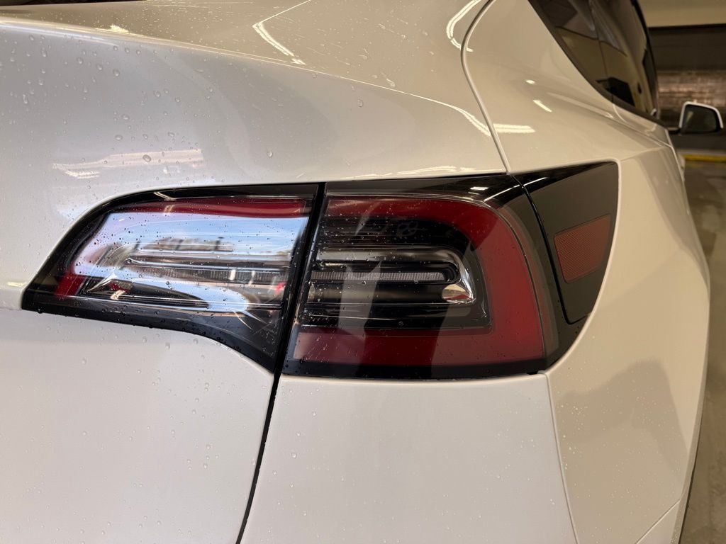 Thumbnail: 2023 Tesla Model Y - 5