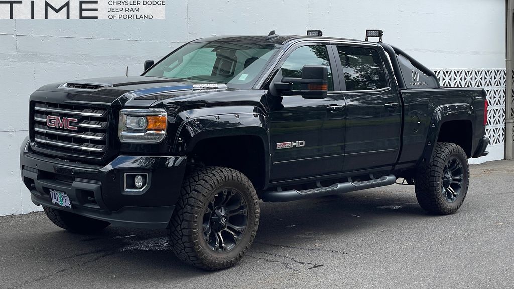 Onyx Black 2018 GMC Sierra 2500HD Pickup Truck Four-Wheel Drive 6-Speed Automatic