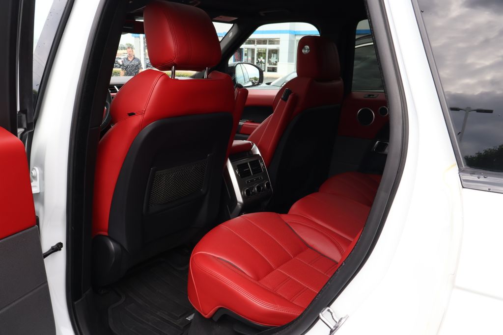 Thumbnail: 2017 Land Rover Range Rover Sport - 32