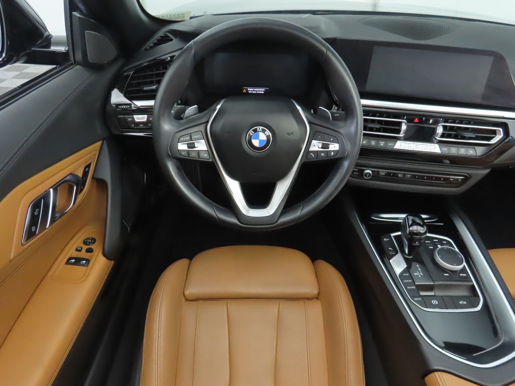 Thumbnail: 2022 BMW Z4 - 18