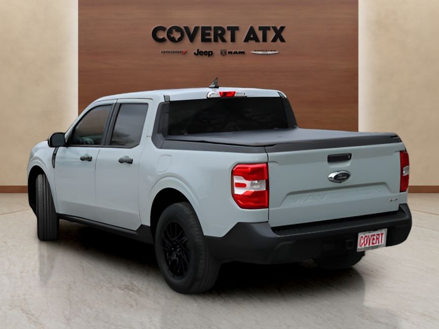 View vehicle photo 4