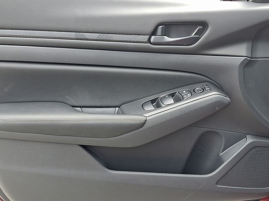 2026 Nissan Altima — photo 8