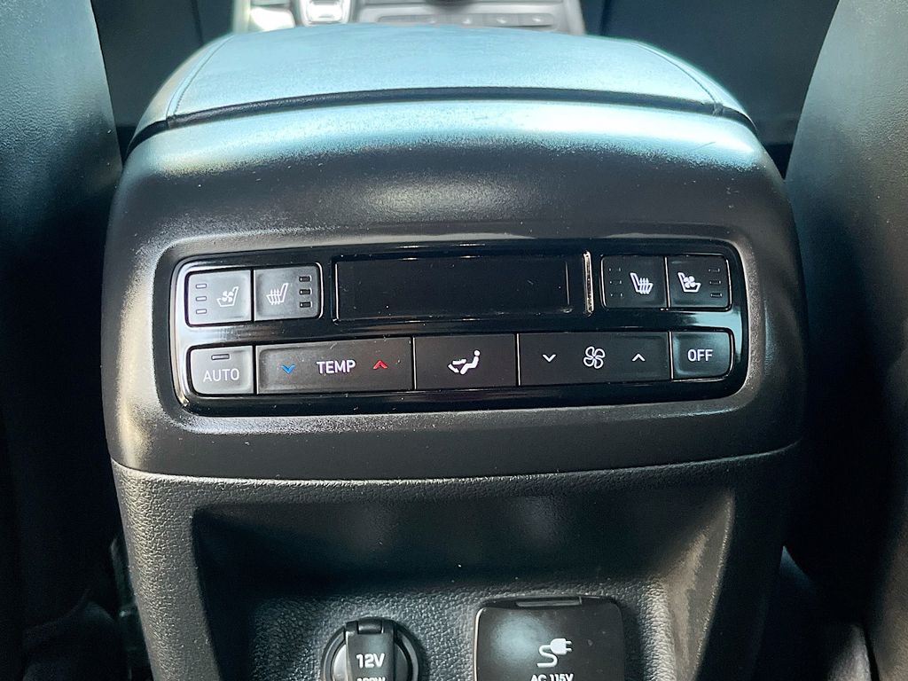 Used 2025 Black Hyundai Calligraphy Night Edition image 27