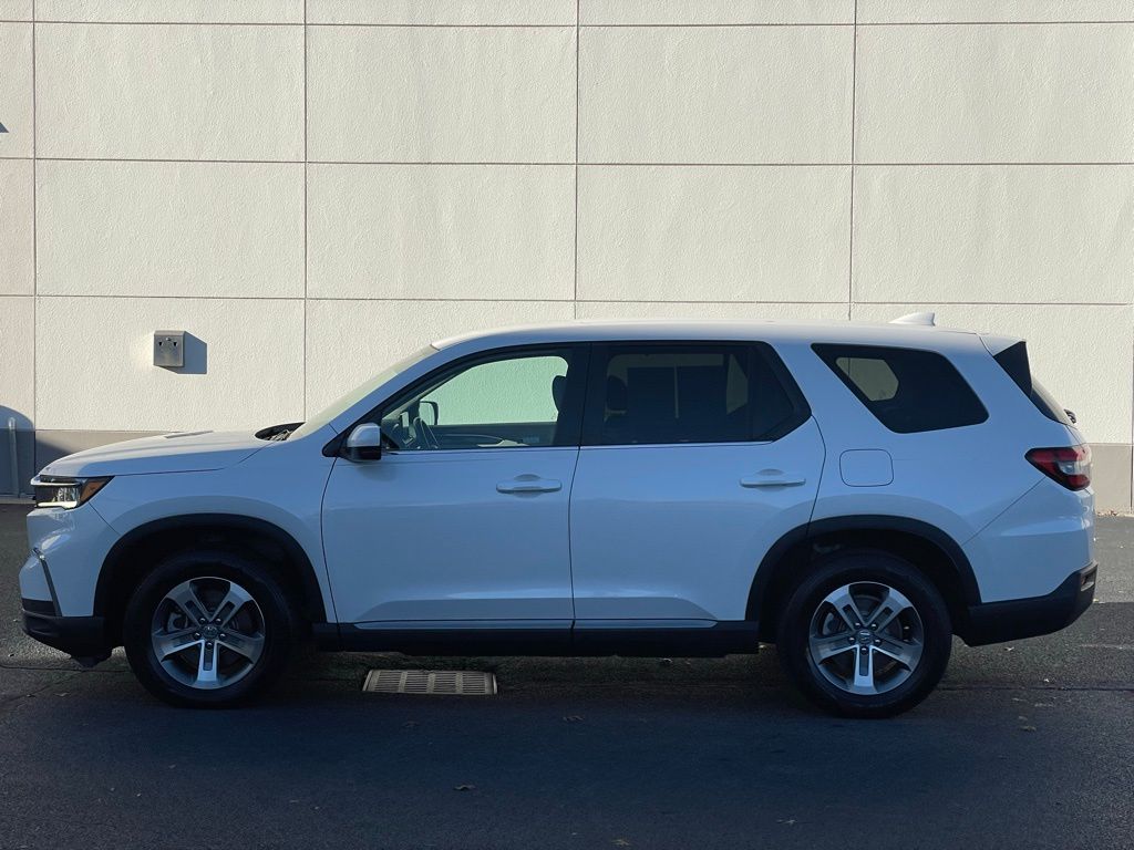 Thumbnail: 2025 Honda Pilot - 2