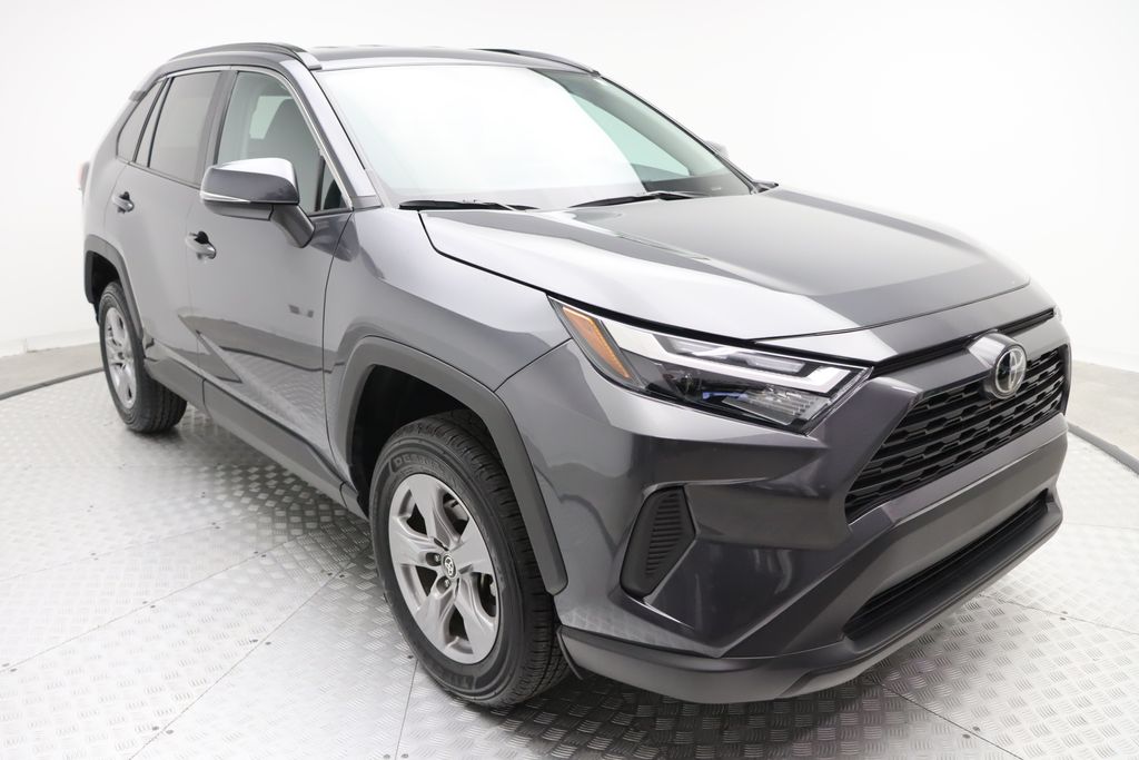 2024 Toyota RAV4 XLE 6