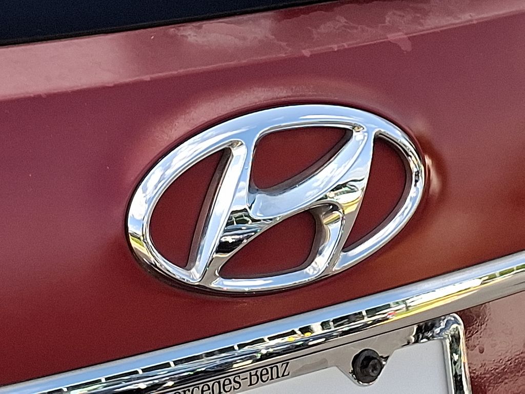 Thumbnail: 2013 Hyundai Santa Fe - 29
