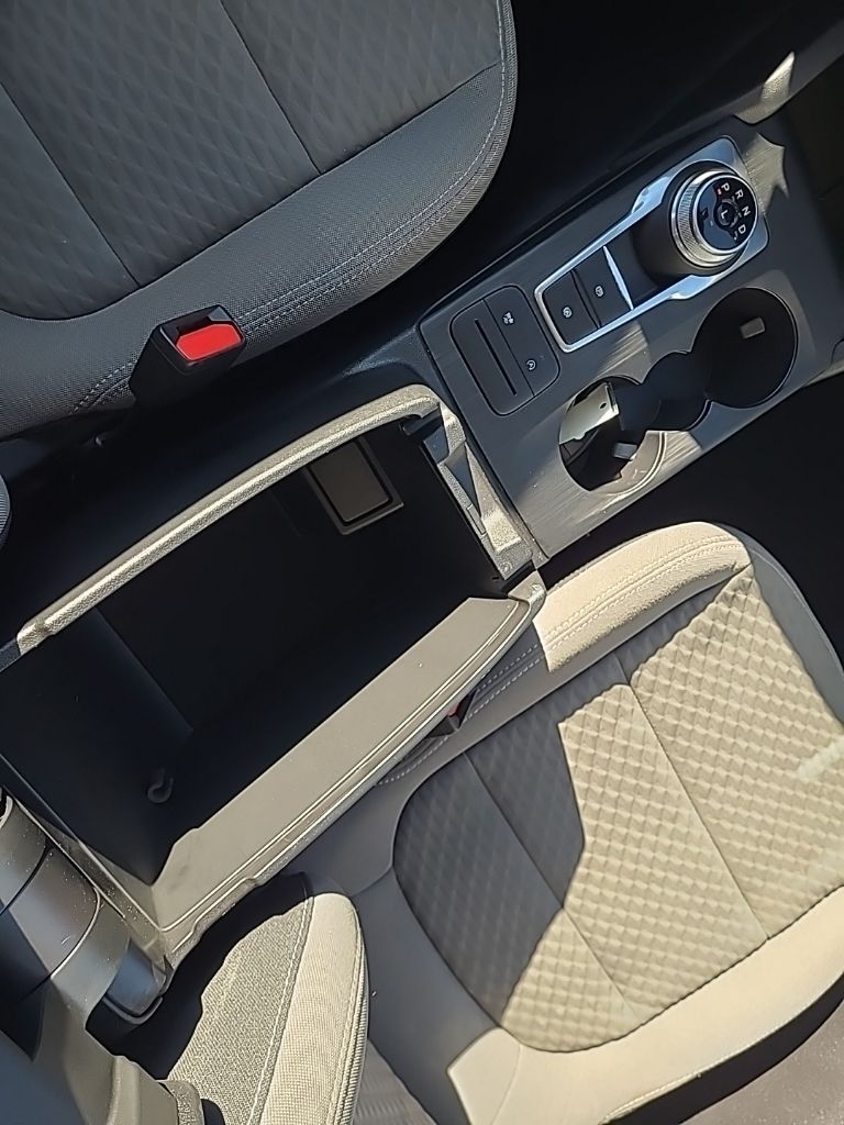 used 2022 Ford Escape car, priced at $17,034