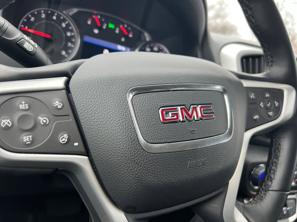 2024 GMC Terrain SLT 18