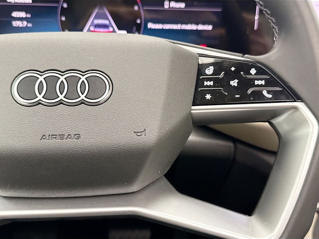 Thumbnail: 2025 Audi Q5 - 12