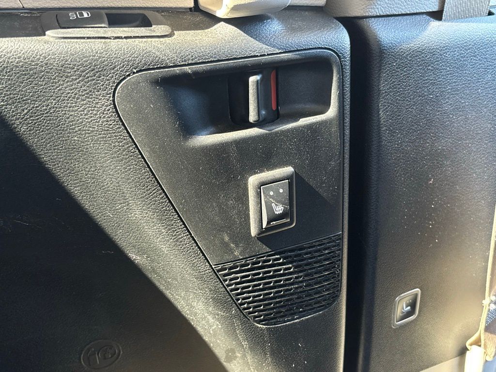 2023 Chrysler Pacifica Limited photo