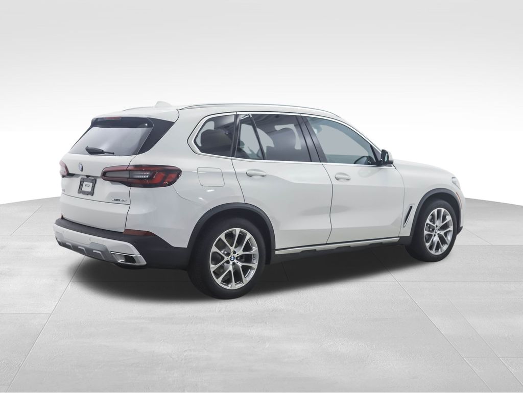 Thumbnail: 2022 BMW X5 - 5