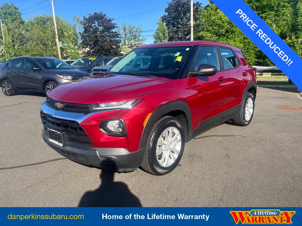Scarlet Red Metallic 2021 Chevrolet Trailblazer SUV / Crossover Front-Wheel Drive Continuously Variable Transmission