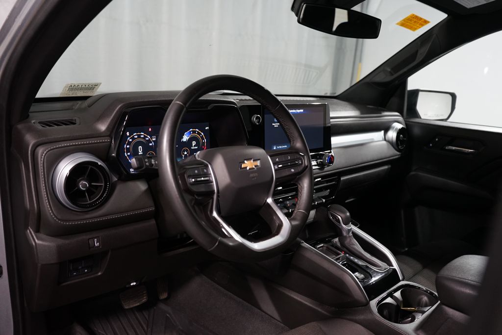 Thumbnail: 2024 Chevrolet Colorado - 7