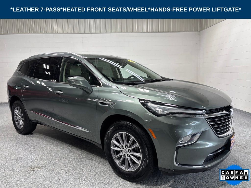  2023 Buick Enclave Essence AWD   