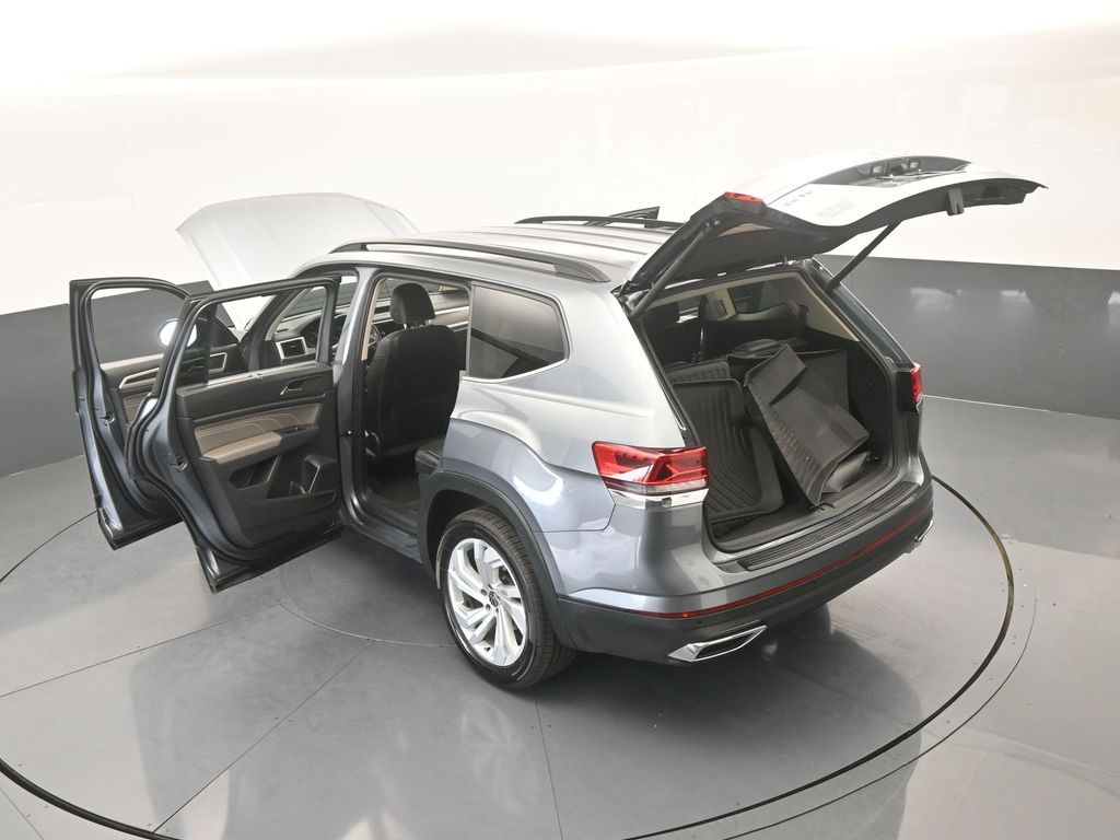 Used 2021 Gray Volkswagen 3.6L V6 SE w/Technology image 65