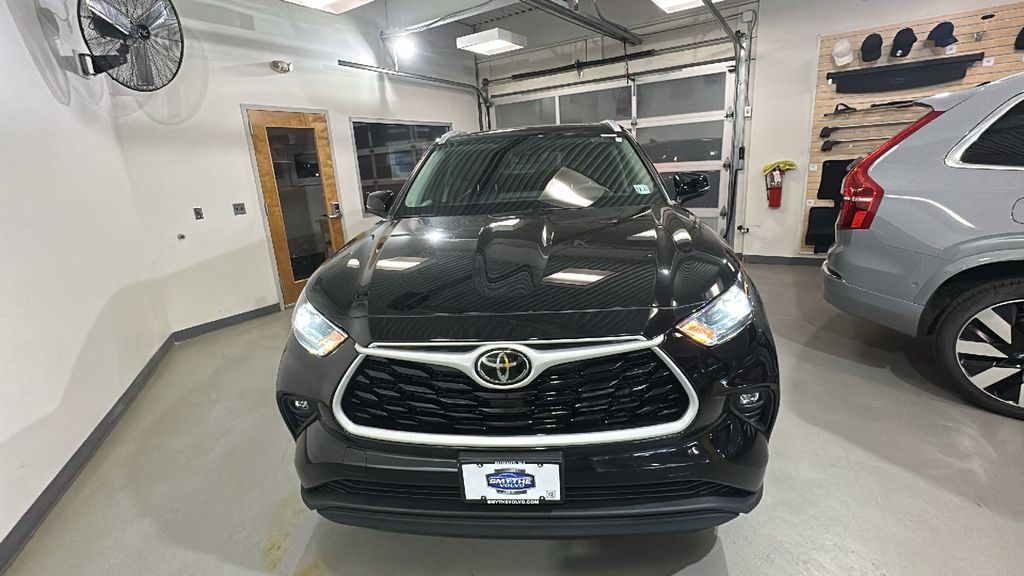 2023 Toyota Highlander XLE AWD