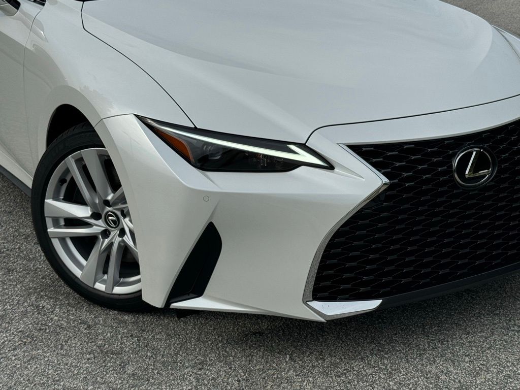 2024 Lexus IS 300 6