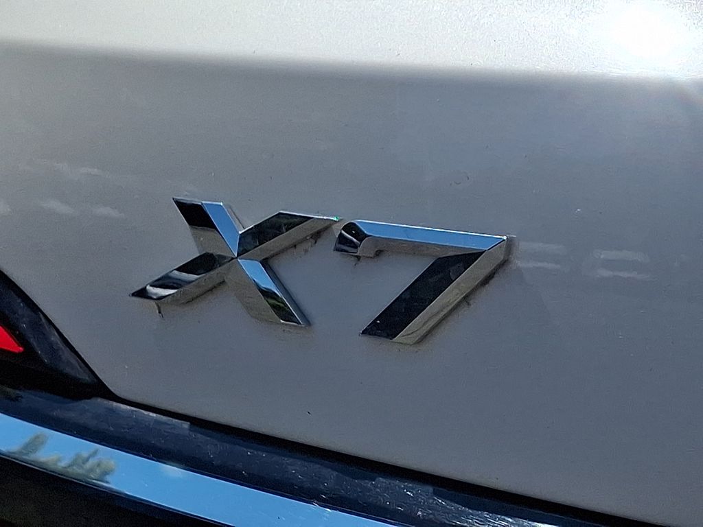 Thumbnail: 2025 BMW X7 - 29
