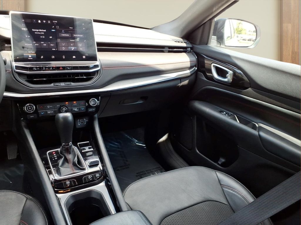 JeepCompass24
