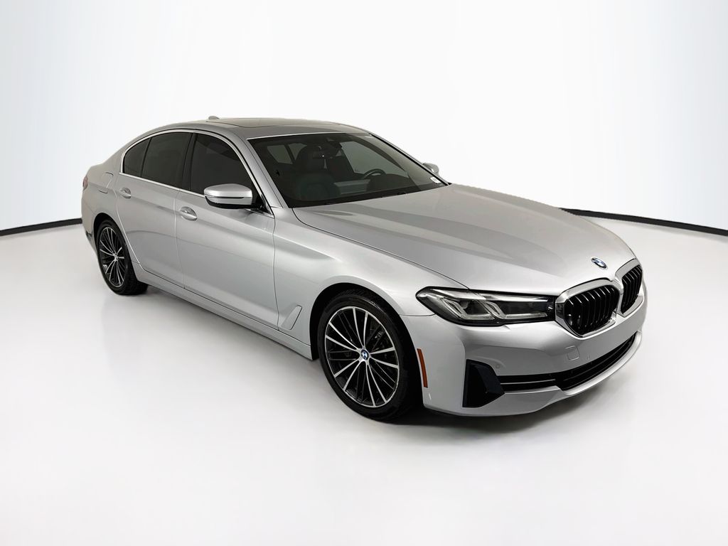 Thumbnail: 2021 BMW 5 Series - 3