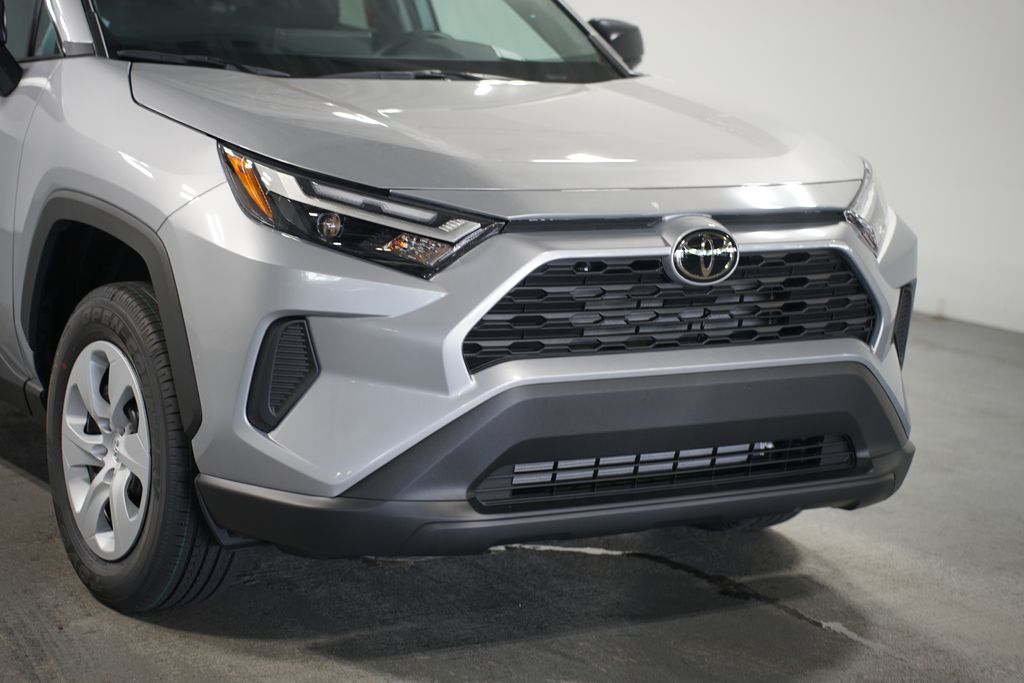 Thumbnail: 2025 Toyota RAV4 - 4