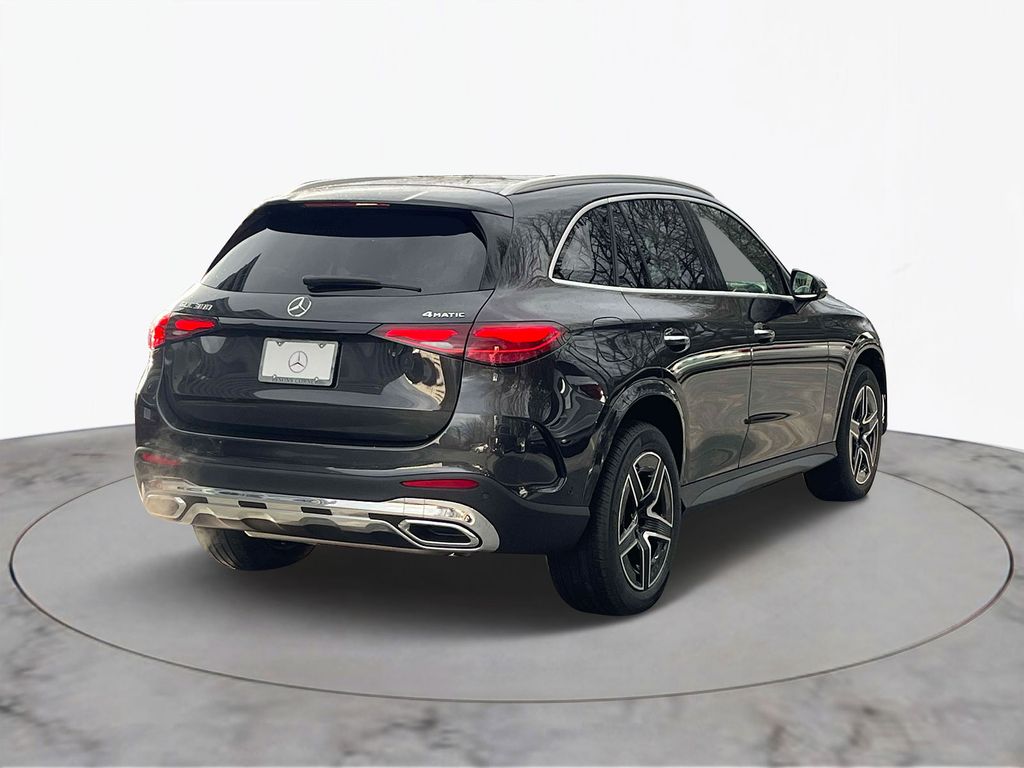 2025 Mercedes-Benz GLC 300 4