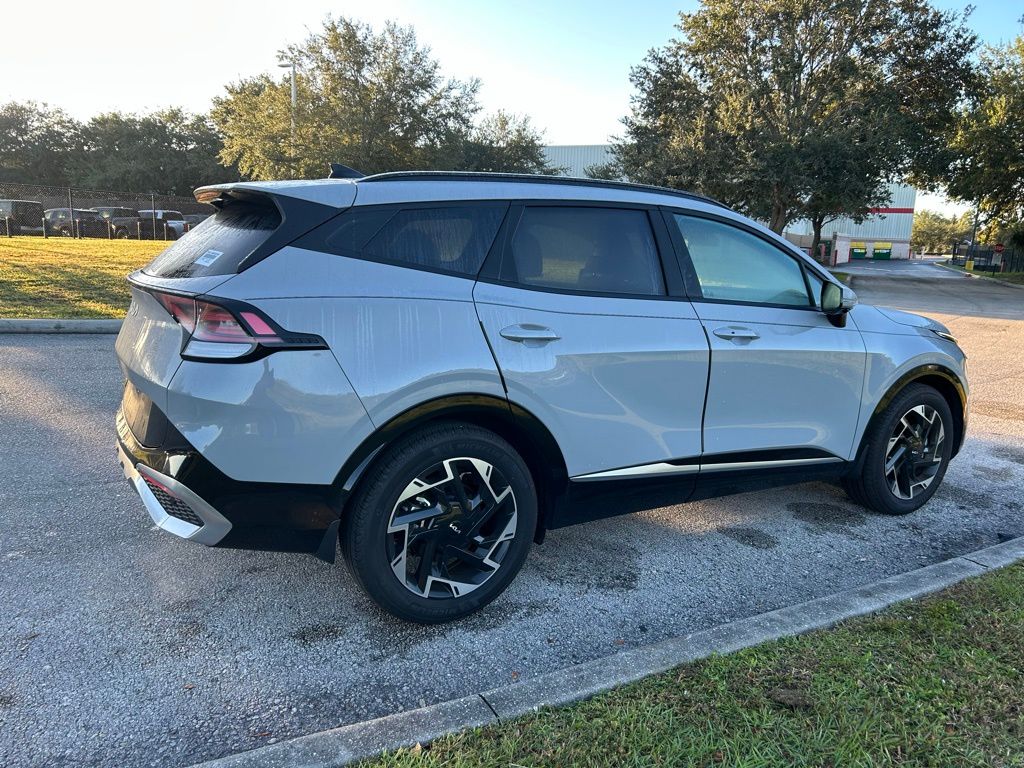 Thumbnail: 2023 Kia Sportage - 5