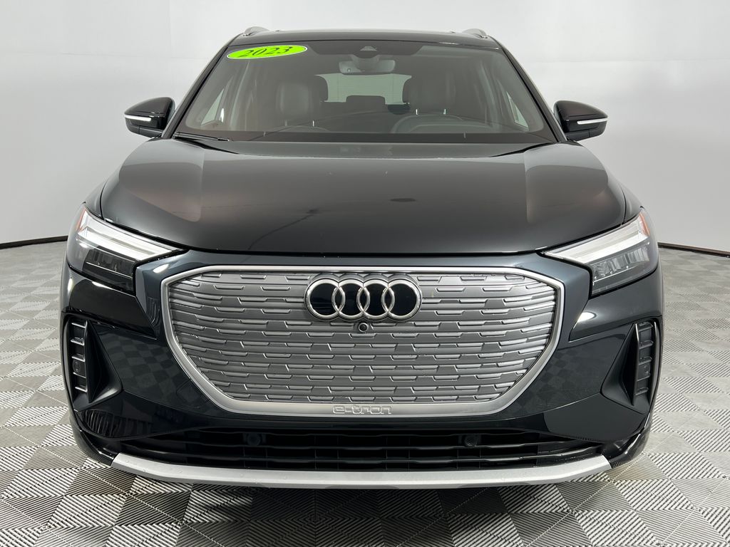 Thumbnail: 2023 Audi Q4 e-tron - 8