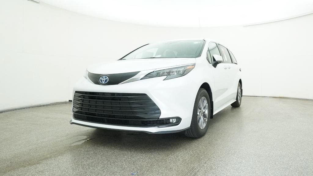 Thumbnail: 2025 Toyota Sienna - 20