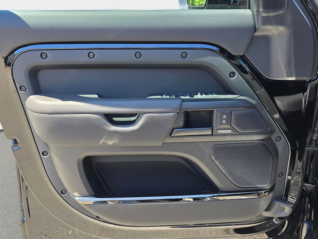 New 2026 Black Land Rover OCTA Black image 26