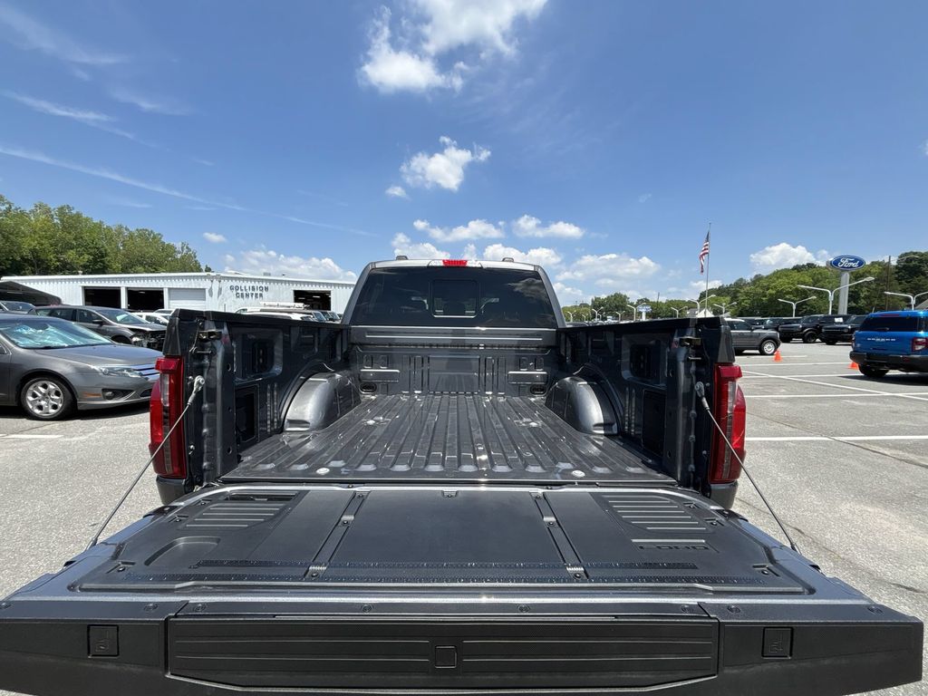 New 2026 Carbonized Gray Metallic Ford XLT image 21