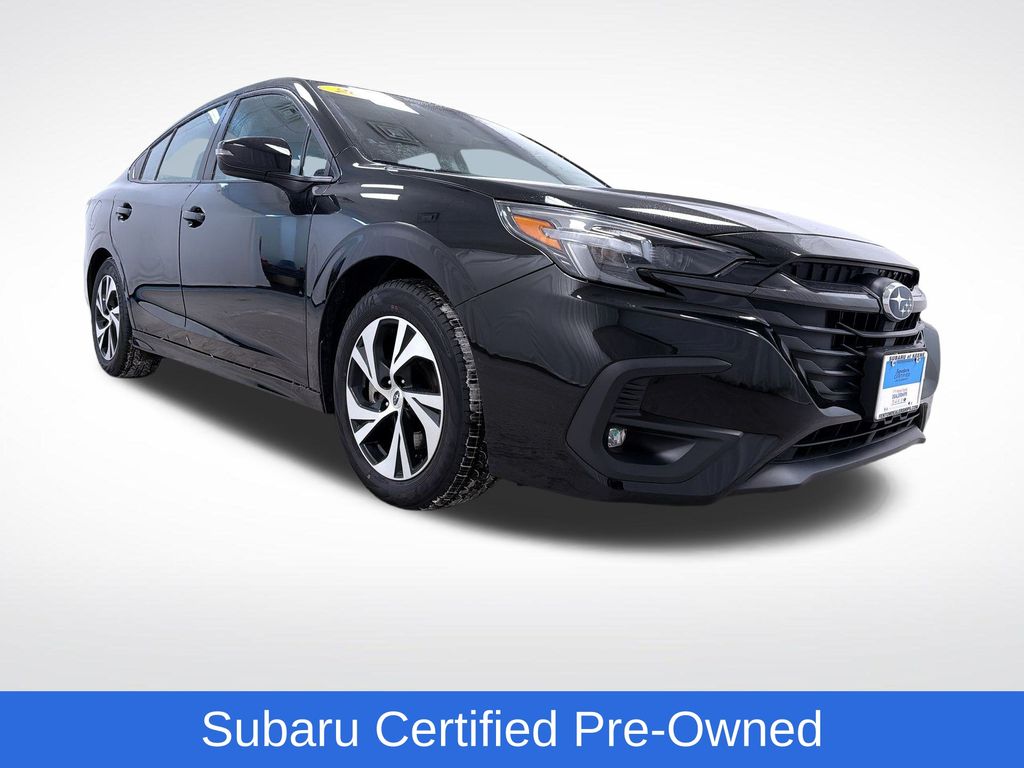 2025 Subaru Legacy Premium's photo