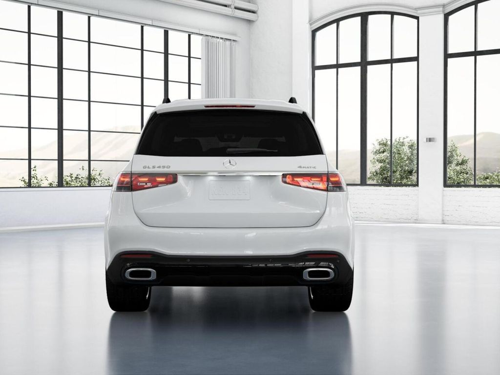 2025 Mercedes-Benz GLS 450 4MATIC 25