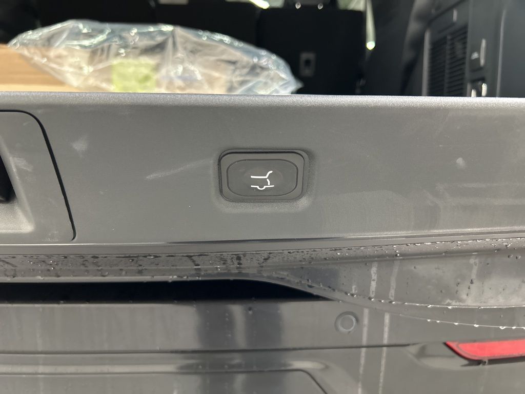 new 2026 Lincoln Navigator car, priced at $105,615