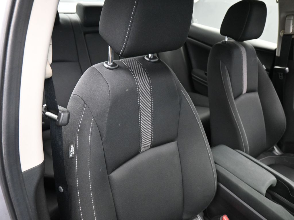 Used 2018 Silver Metallic Honda EX-T image 29