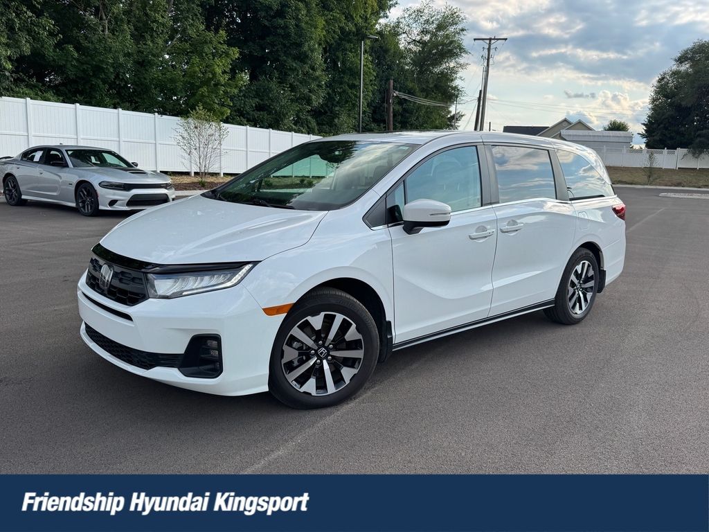 Platinum White 2025 Honda Odyssey Minivan Front-Wheel Drive Automatic