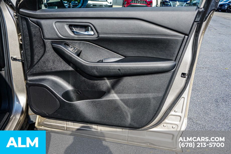 Used 2024 Gold Nissan SL image 54