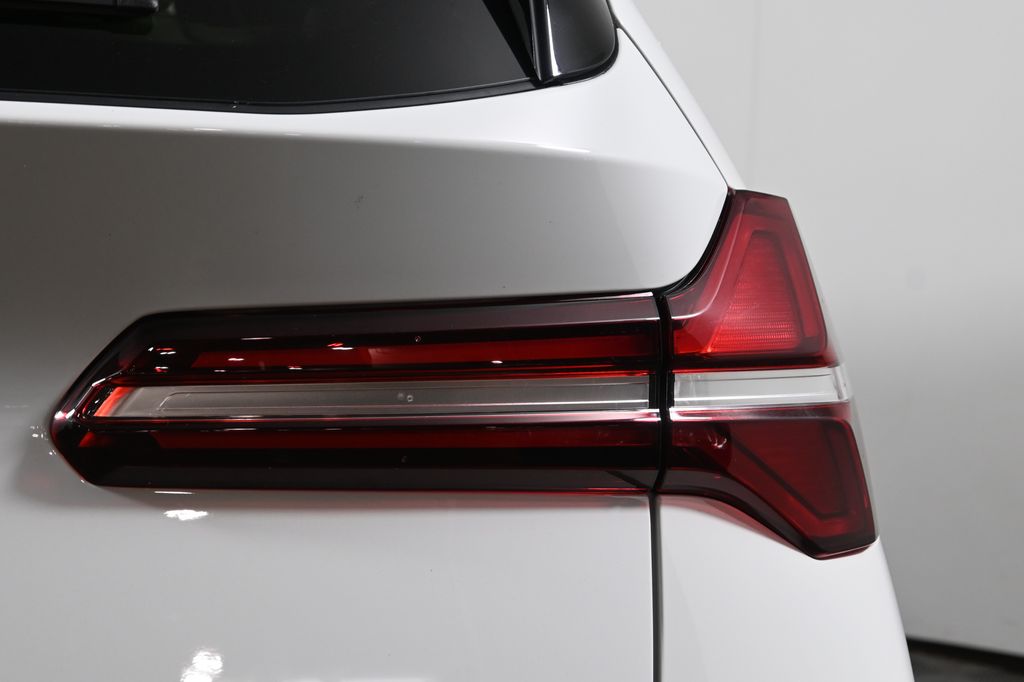 Thumbnail: 2026 BMW X3 - 13