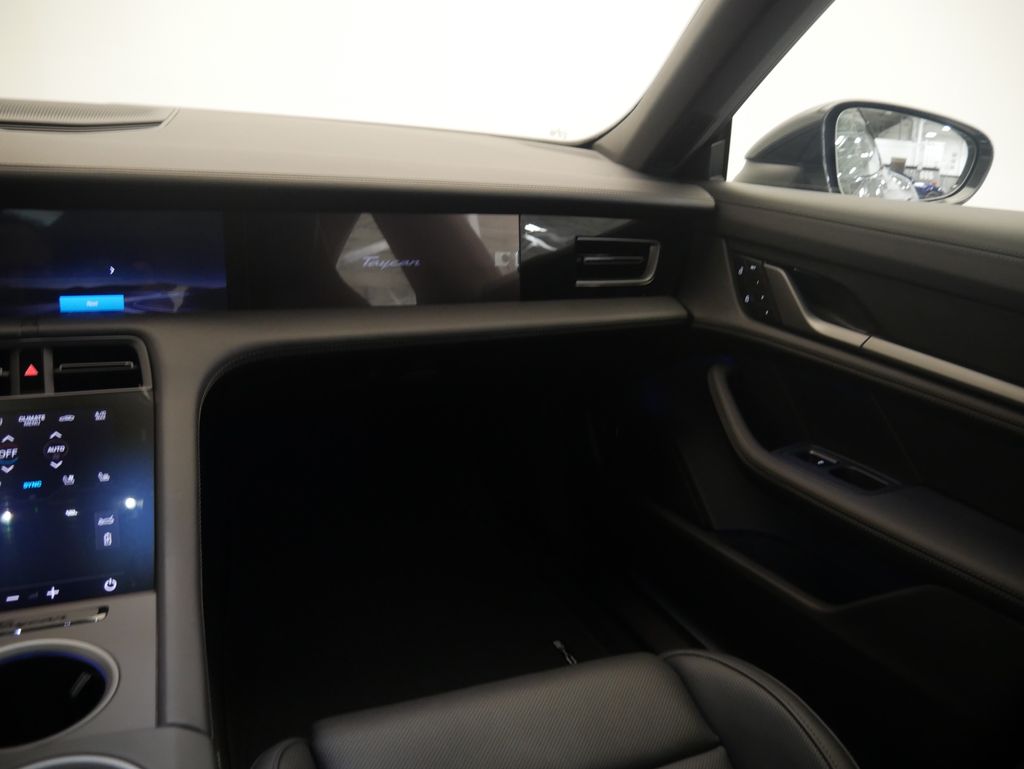 Thumbnail: 2026 Porsche Taycan - 29