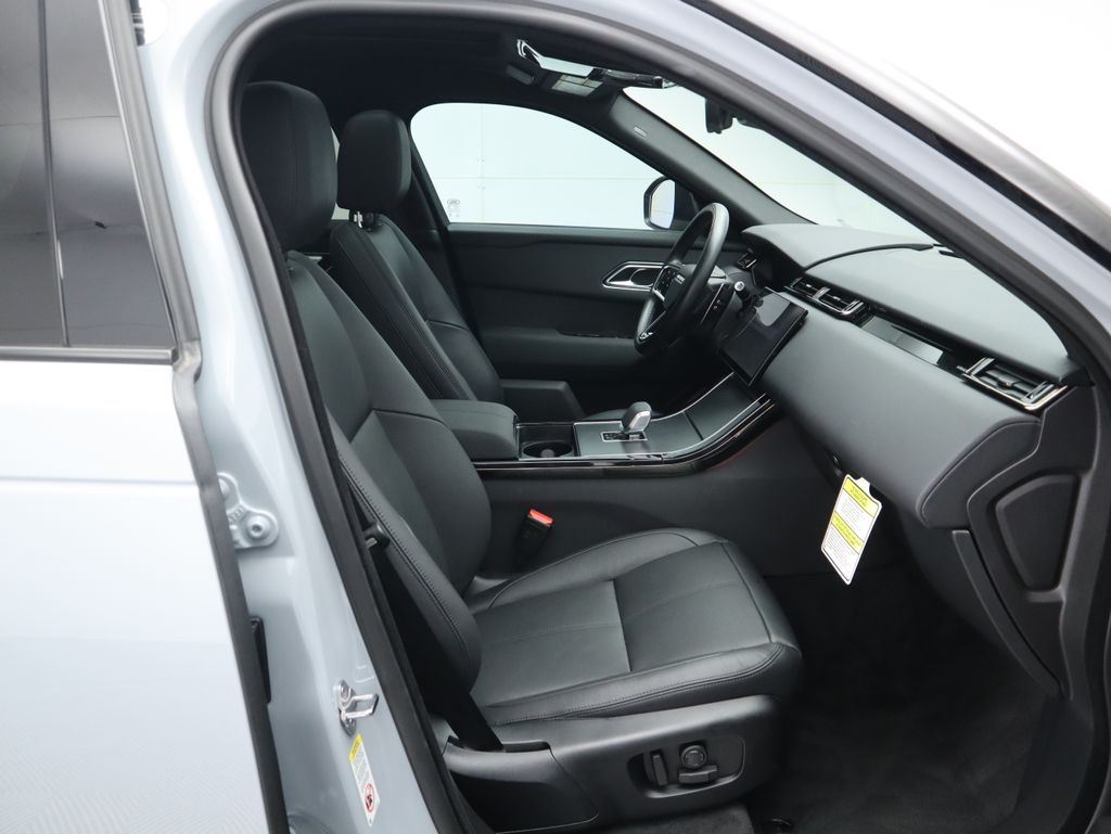 Thumbnail: 2025 Land Rover Range Rover Velar - 21