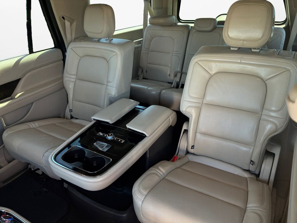 Used Car 2020 Lincoln Navigator L  Reserve For Sale Under $35,000 In Austin, Texas