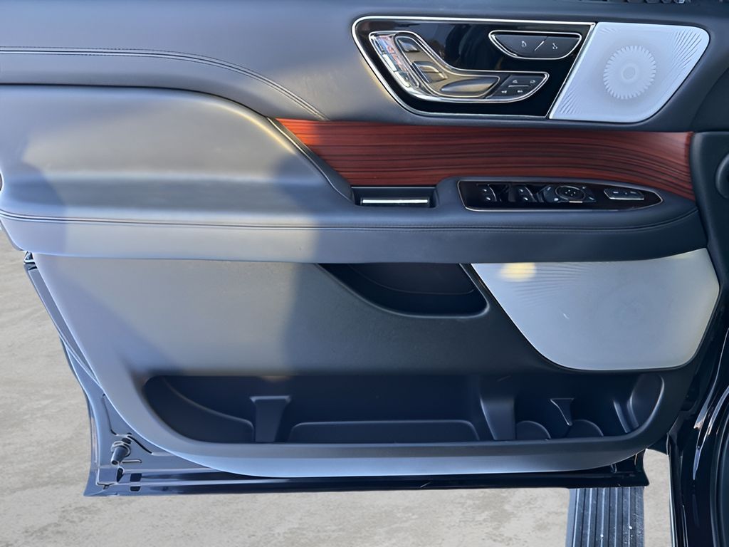 2024 Lincoln Navigator