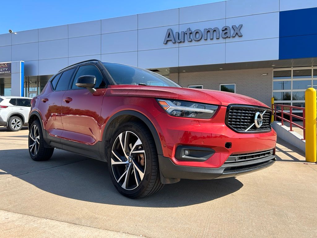 2019 Volvo XC40 R-Design
