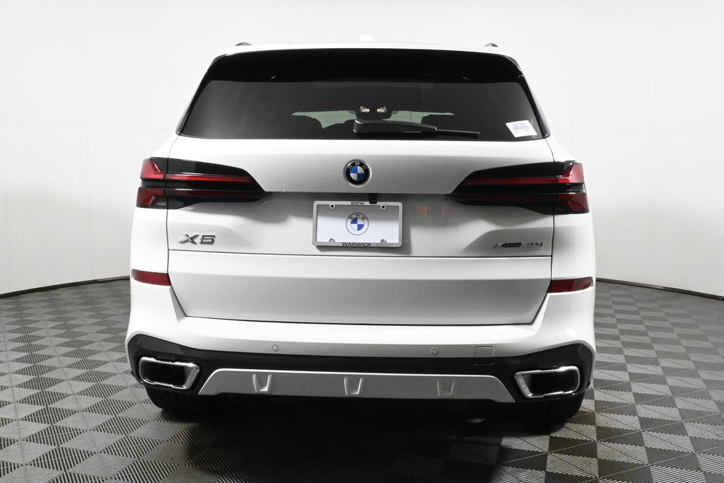 Thumbnail: 2026 BMW X5 - 6